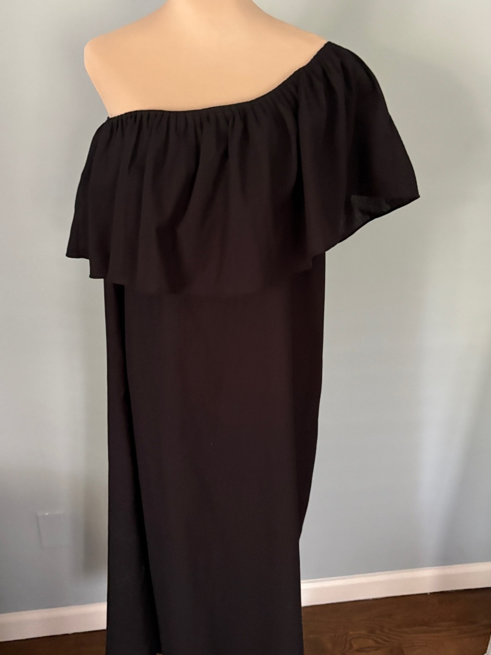 Tuckernuck Black Florencia One-Shoulder Linen Dress - Pomander Place Collection